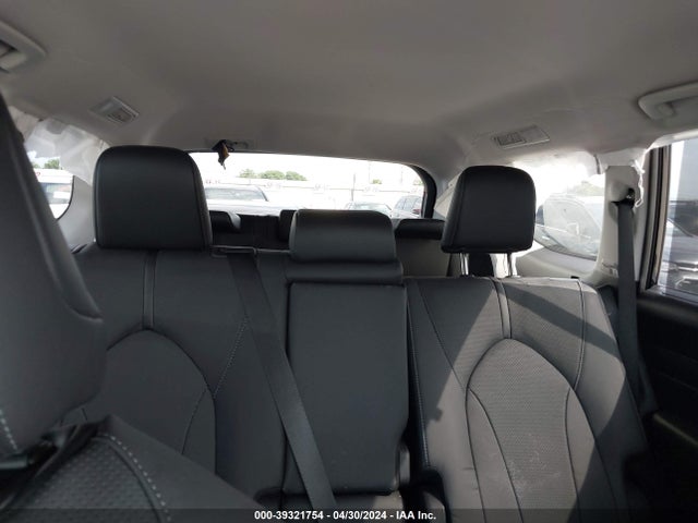 Toyota Grand Highlander Limited 2024 5TDAAAA53RS001946 Image 8