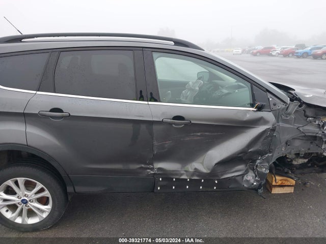 Ford ESCAPE SE 2018 1FMCU9GD7JUD38905 Image 14