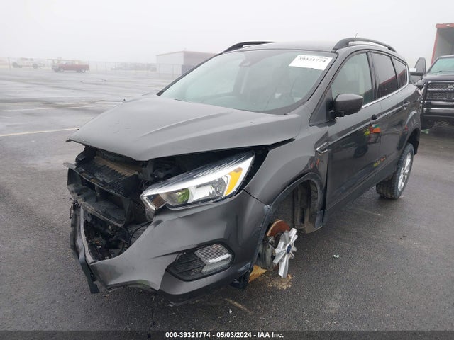 Ford ESCAPE SE 2018 1FMCU9GD7JUD38905 Image 2