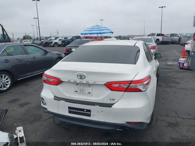Toyota CAMRY LE 2018 JTNB11HK3J3048184 Image 16