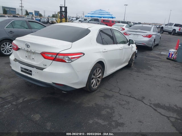 Toyota CAMRY LE 2018 JTNB11HK3J3048184 Image 4
