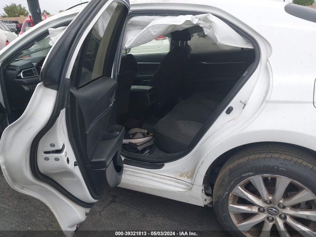 Toyota CAMRY LE 2018 JTNB11HK3J3048184 Image 8