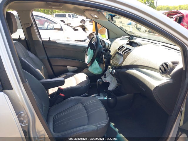 Chevrolet Spark 1lt Auto 2014 KL8CD6S92EC412645 Image 5
