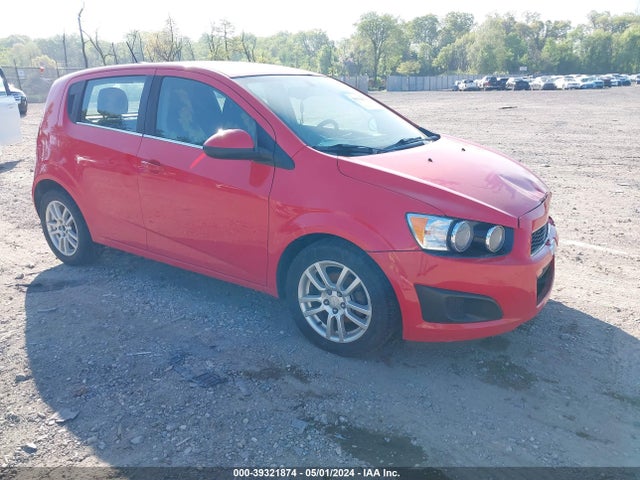 Chevrolet Sonic Lt Auto 2016 1G1JC6SB2G4104353 Image 1