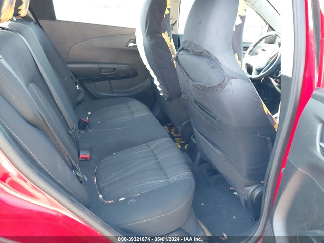 Chevrolet Sonic Lt Auto 2016 1G1JC6SB2G4104353 Image 8