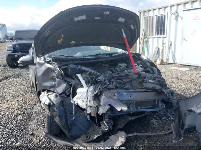 JTDKDTB36F1110186 Toyota Prius C Two