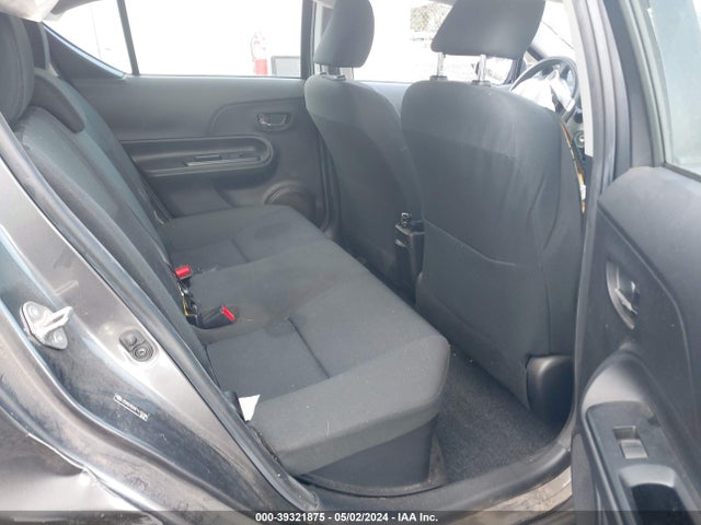 JTDKDTB36F1110186 Toyota Prius C Two