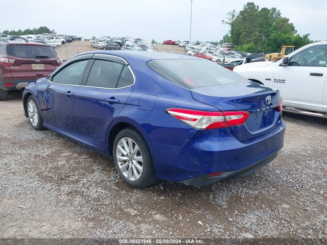 Toyota CAMRY LE 2018 4T1B11HK7JU614082 Image 3