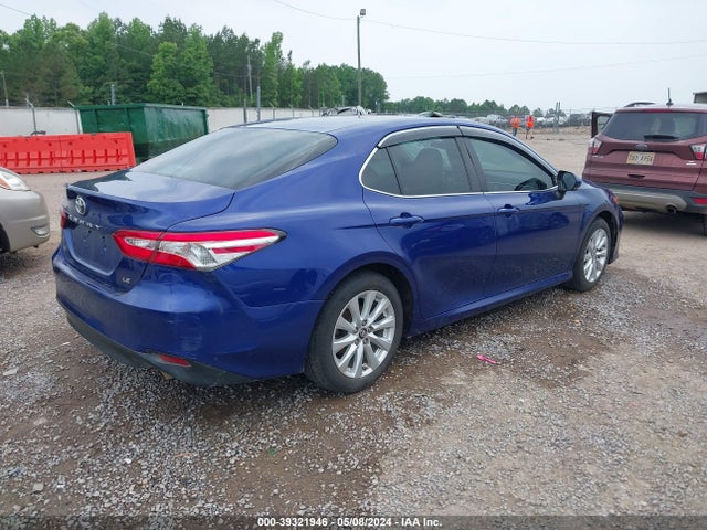 Toyota CAMRY LE 2018 4T1B11HK7JU614082 Image 4