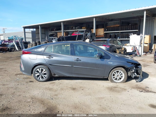 Toyota Prius Prime Premium 2017 JTDKARFP9H3000605 Image 14