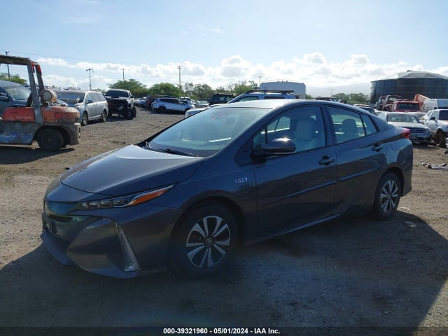 Toyota Prius Prime Premium 2017 JTDKARFP9H3000605 Image 2