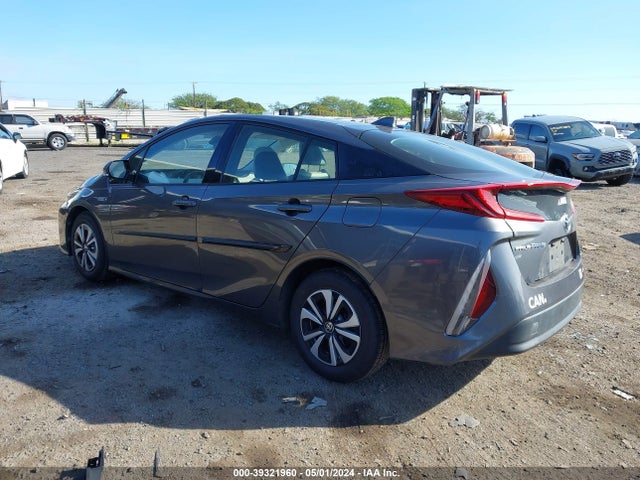 Toyota Prius Prime Premium 2017 JTDKARFP9H3000605 Image 3