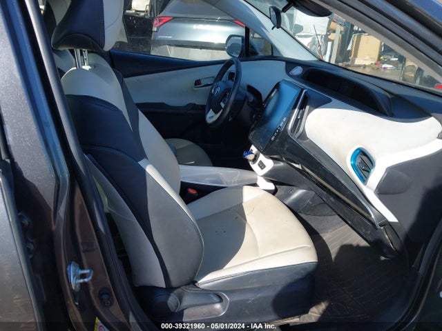 Toyota Prius Prime Premium 2017 JTDKARFP9H3000605 Image 5