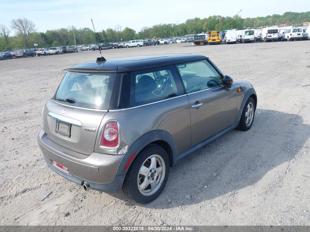 2011 MINI COOPER WMWSU3C55BT252038 Photo 3