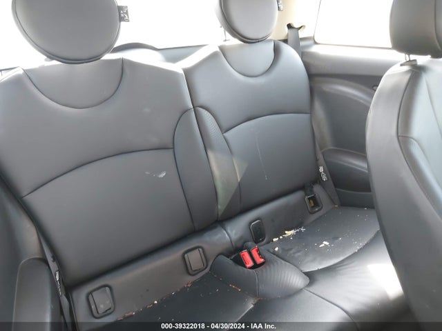 2011 MINI COOPER WMWSU3C55BT252038 Photo 7