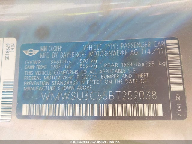 2011 MINI COOPER WMWSU3C55BT252038 Photo 8