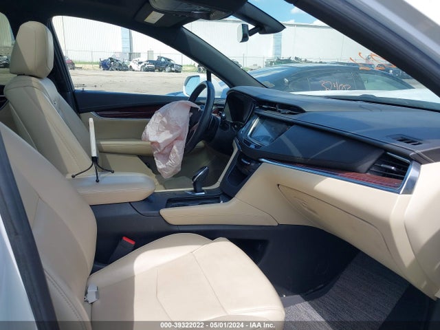 Cadillac XT5 LUXURY 2018 1GYKNCRS2JZ120714 Image 5