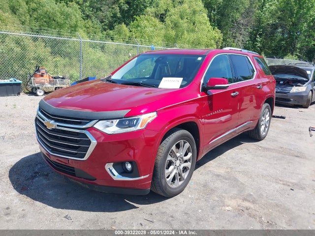 Chevrolet Traverse Premier 2018 1GNERKKWXJJ198839 Image 2