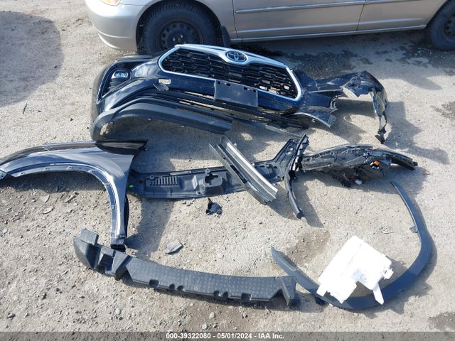 Toyota Highlander Xle 2022 5TDGZRBH5NS233226 Image 12