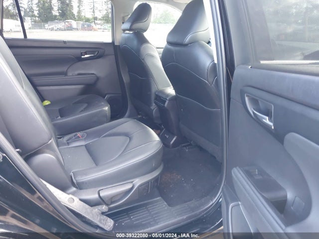 Toyota Highlander Xle 2022 5TDGZRBH5NS233226 Image 8