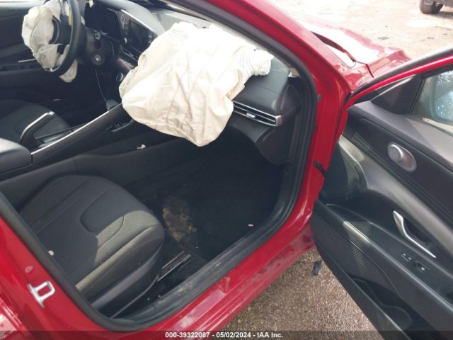 KMHLL4AG4PU456637 Hyundai ELANTRA SE