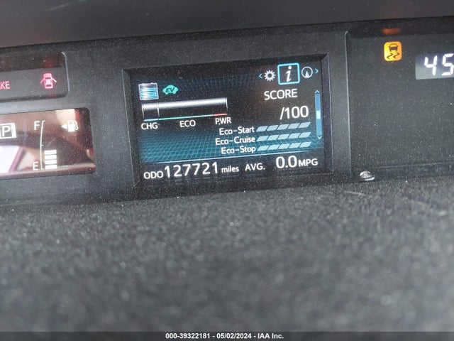 Toyota Prius V Three 2015 JTDZN3EU3FJ040095 Image 16
