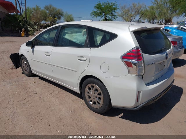 Toyota Prius V Three 2015 JTDZN3EU3FJ040095 Image 3