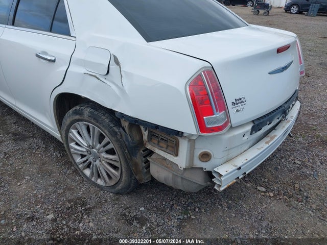 2C3CCAKG3EH194597 Chrysler 300c Awd