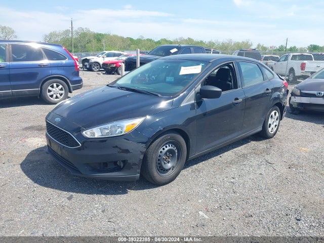 Ford FOCUS S 2017 1FADP3E26HL229856 Image 2