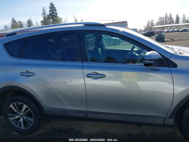 Toyota Rav4 Xle 2016 2T3RFREV2GW471149 Image 14