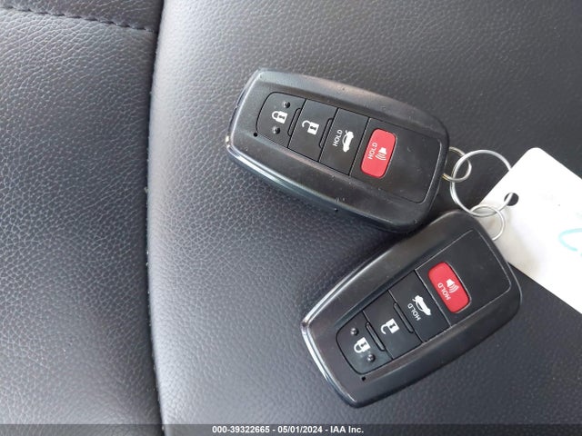 Toyota Corolla Hybrid Le 2022 JTDEAMDE2NJ043806 Image 11