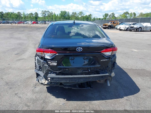 Toyota Corolla Hybrid Le 2022 JTDEAMDE2NJ043806 Image 17
