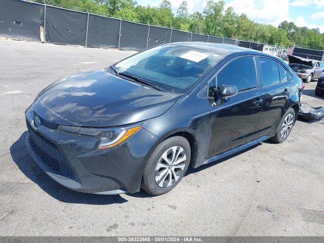 Toyota Corolla Hybrid Le 2022 JTDEAMDE2NJ043806 Image 2