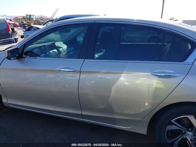 Honda ACCORD LX 2017 1HGCR2F30HA219418 Image 15