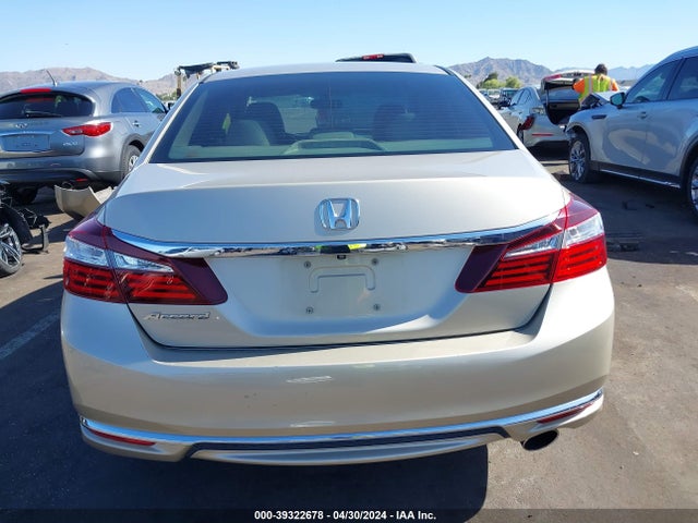 Honda ACCORD LX 2017 1HGCR2F30HA219418 Image 17