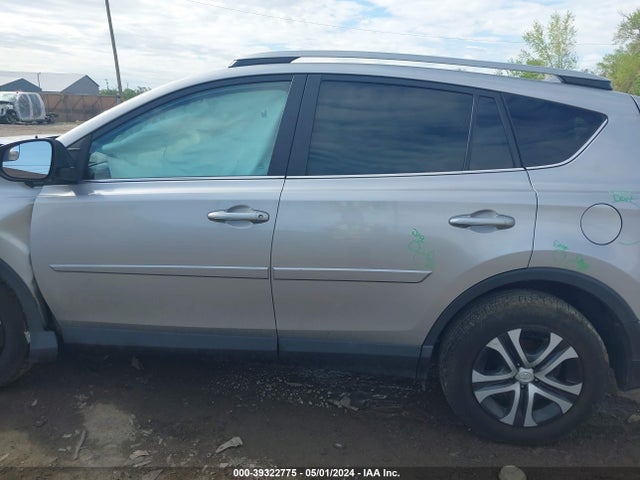 Toyota RAV4 LE 2017 2T3BFREV3HW608649 Image 14