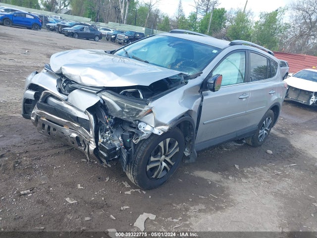 Toyota RAV4 LE 2017 2T3BFREV3HW608649 Image 2