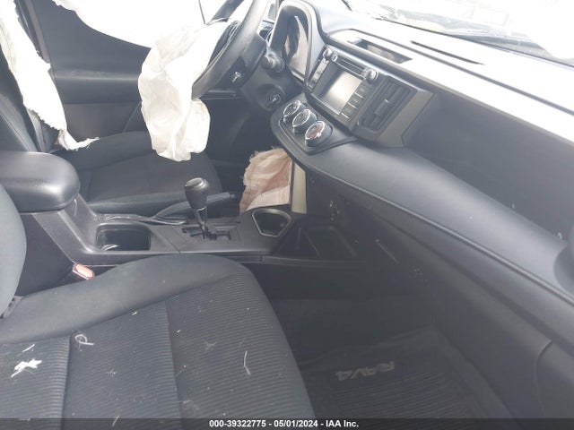 Toyota RAV4 LE 2017 2T3BFREV3HW608649 Image 5
