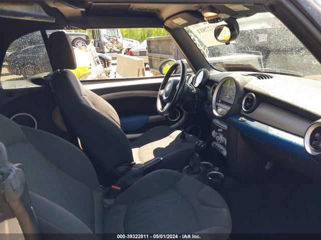 2010 MINI COOPER WMWMR3C56ATU98332 Photo 4