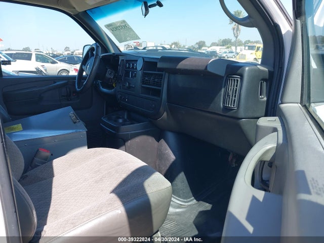 Chevrolet Express 2500 Work Van 2014 1GCWGFCA9E1206478 Image 5