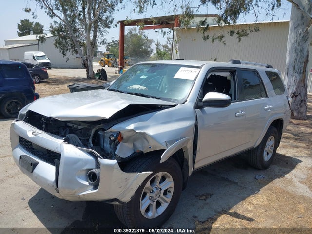 Toyota 4RUNNER SR5 2021 JTEEU5JR5M5238340 Image 2