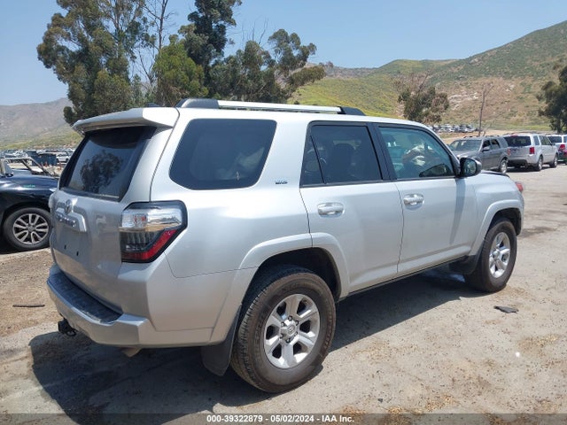Toyota 4RUNNER SR5 2021 JTEEU5JR5M5238340 Image 4