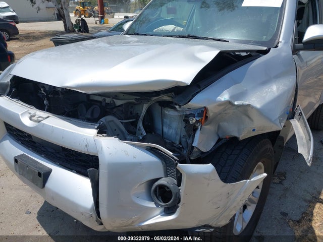 Toyota 4RUNNER SR5 2021 JTEEU5JR5M5238340 Image 6