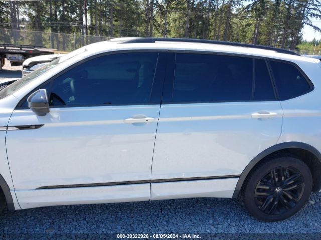 3VV8B7AX3NM084967 Volkswagen Tiguan 2.0t Se R-line Black