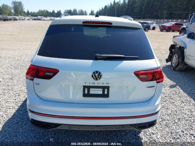 3VV8B7AX3NM084967 Volkswagen Tiguan 2.0t Se R-line Black