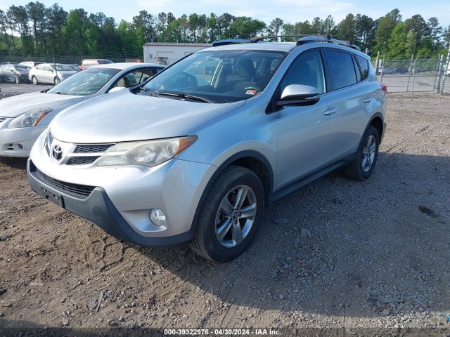 Toyota Rav4 Xle 2015 JTMRFREV3FD152502 Image 2