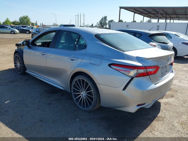 Toyota CAMRY SE 2018 4T1B11HKXJU599562 Image 3