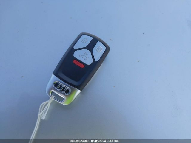 WAUGMAF40KA108745 Audi A4 40 Premium/40 Titanium Premium