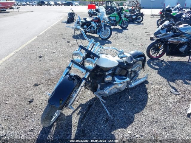 1990 HARLEY-DAVIDSON FLSTC 1HD1BJL5XLY032132 Photo 1