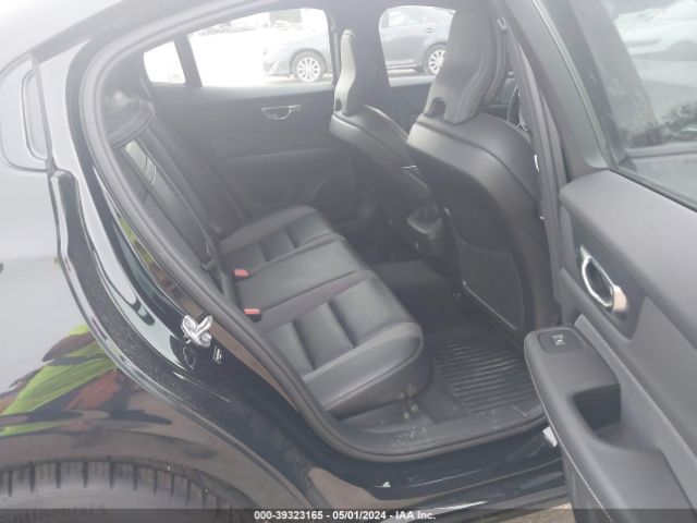 7JRA22TMXKG004593 Volvo S60 T6 R-design